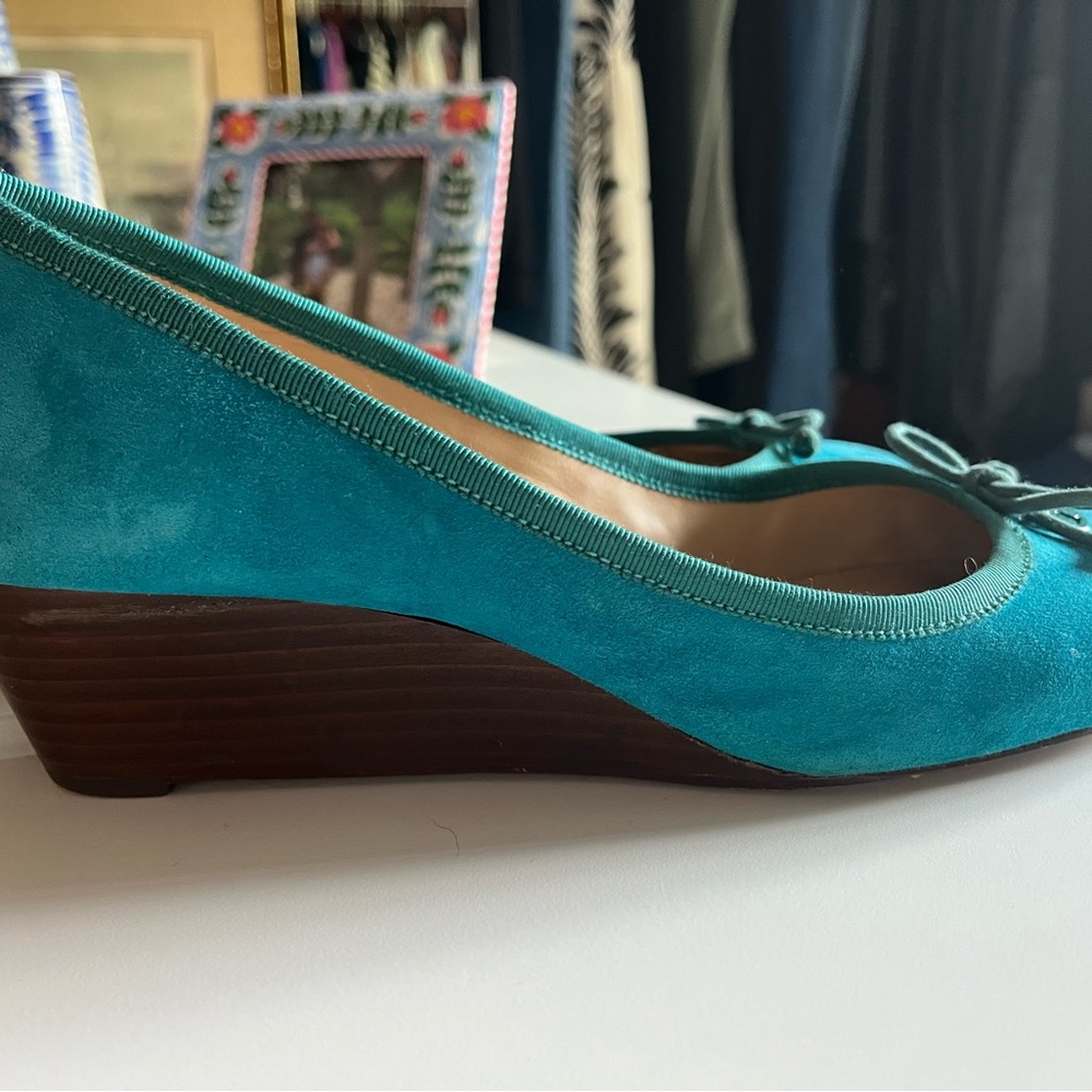 Tory Burch Turquoise Suede wedges